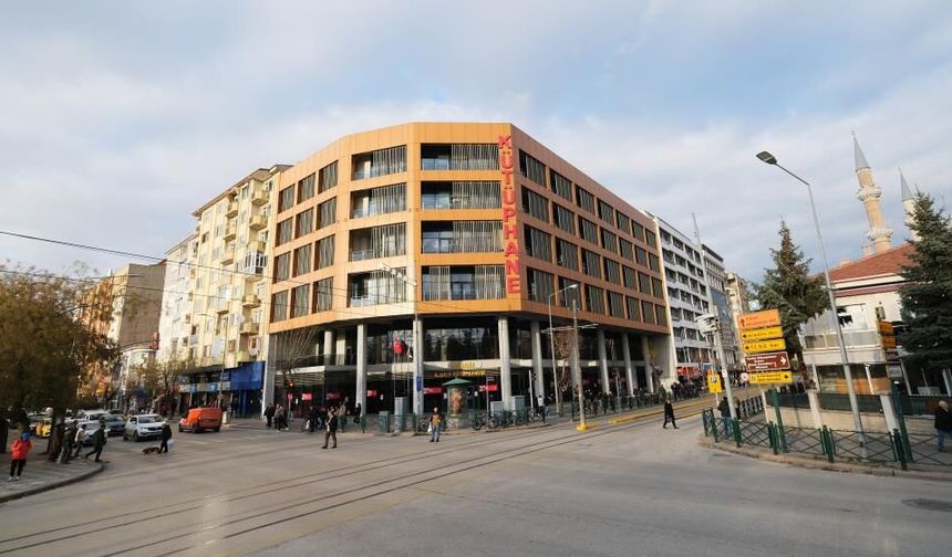 9 bin metrekarelik dev alan, 168 binden fazla kitap: "Eskişehir'in kültürel hafızası"