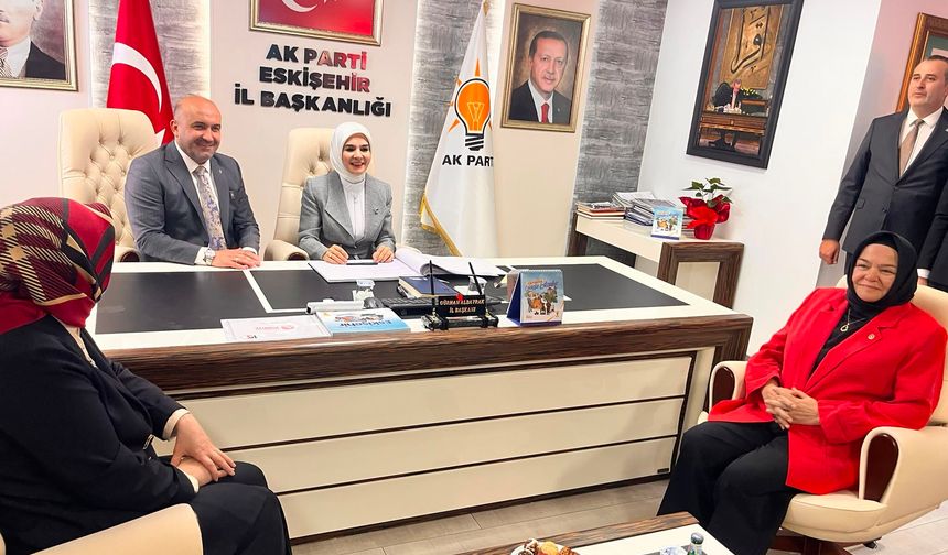 Bakan Göktaş'tan AK Parti Eskişehir İl Başkanlığı'na ziyaret