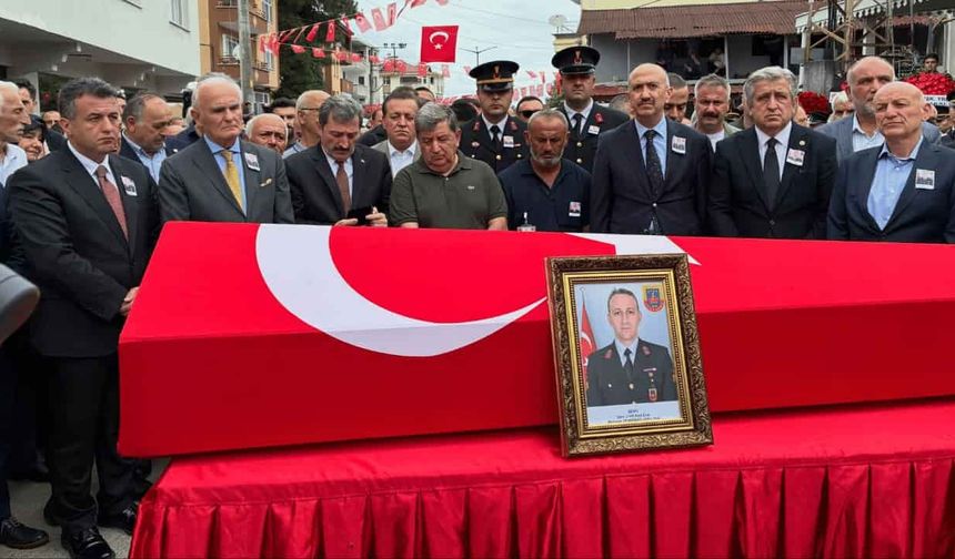 Eskişehir'de şehit düşen Jandarma Uzman Çavuş Mehmet Demirbaş son yolculuğuna uğurlandı