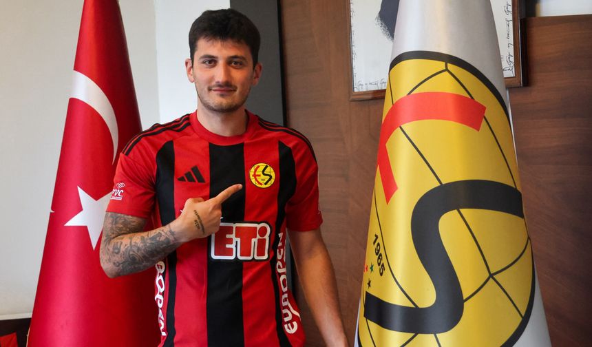 Eskişehirspor Ozan İsmail Koç ile yola devam ediyor