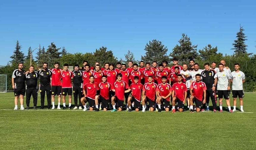 Yeni sezon öncesi Eskişehirsporlu futbolcular konuştu: “Bu sezon yarım kalan işi tamamlayıp hedefimize ulaşacağız”