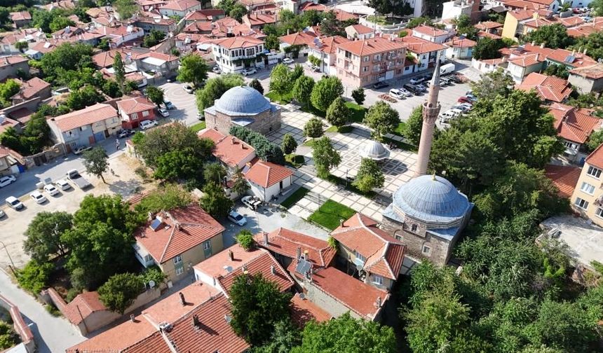 Görenler hayret ediyor! Eskişehir’deki 752 yıllık camide bulunuyor