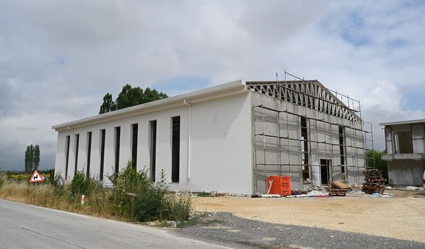 İnönü'de Kongre Merkezi inşaatı devam ediyor