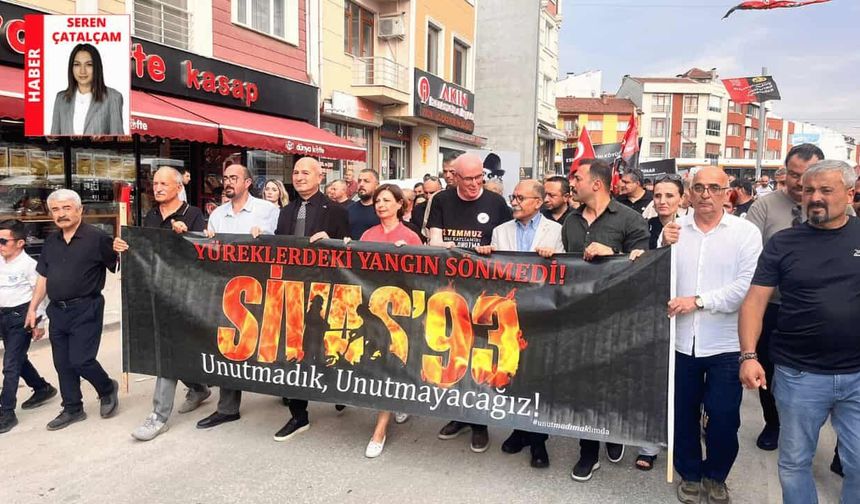 Madımak Katliamı Eskişehir'de sessiz yürüyüşle anıldı