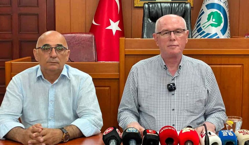 Odunpazarı Belediye Başkanı Kurt ve Belediye Meclisi Üyeleri CHP'den istifa etti