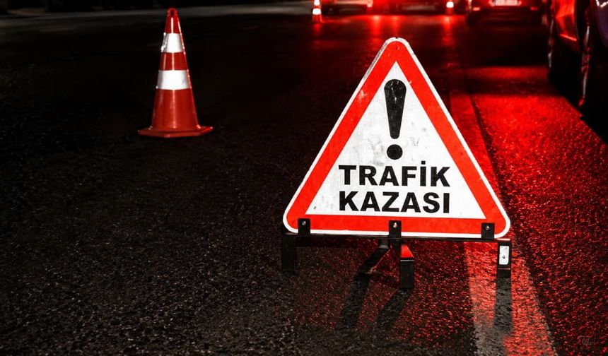 İki kamyon çarpıştı: Yaralılar var