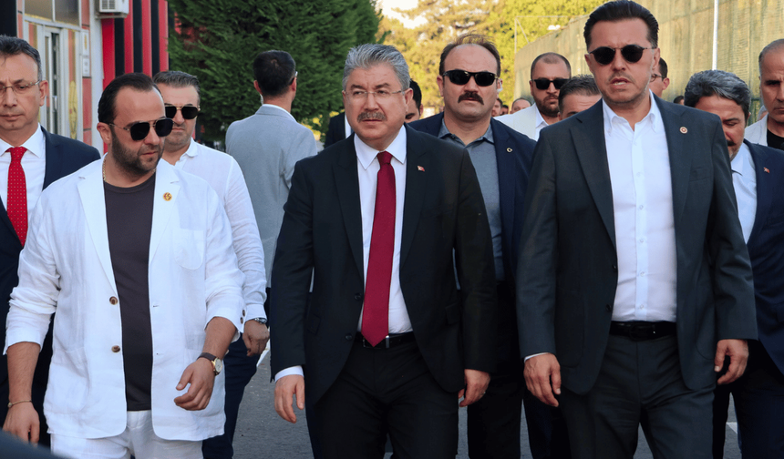 Vali Yılmaz ve Nebi Hatipoğlu Eskişehirspor Kulübünü ziyaret etti