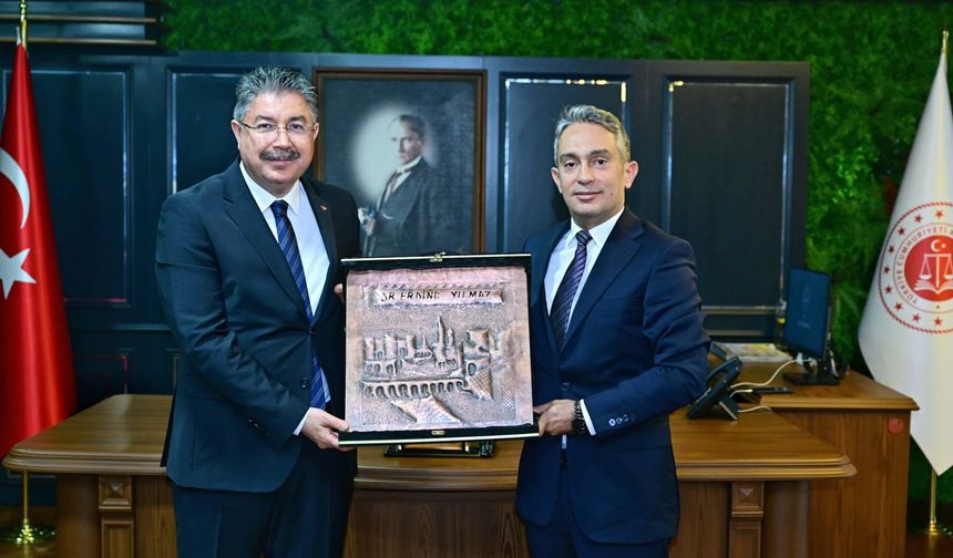 Vali Yılmaz'dan  Eskişehir Cumhuriyet Başsavcılığı görevine atanan Ferhat Deniz'e iade-i ziyaret