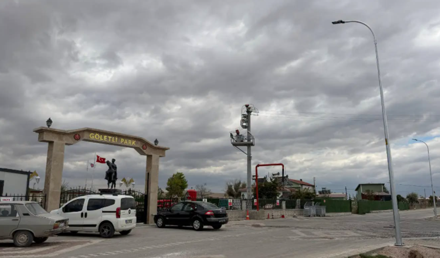 Mahmudiye’de Göletli Park önündeki yol aydınlanacak