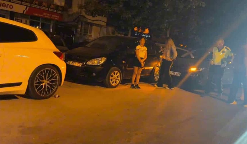 Eskişehir'de kontrolden çıkan otomobil dehşet saçtı: 3 araç zarar gördü