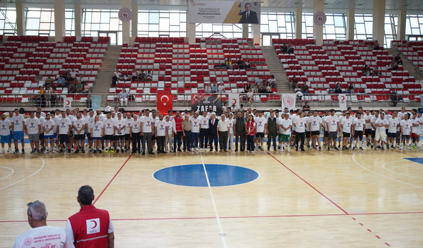 Eskişehir’de Zafer Kupası heyecanı: 24 kurum sahaya çıktı