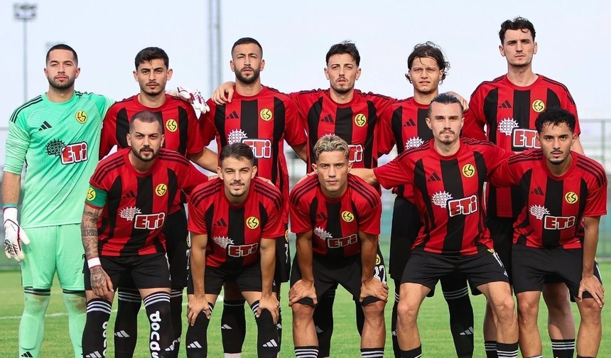 Eskişehirspor-Düzcespor hazırlık maçının saatinde değişikliğe gidildi