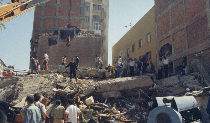 Eskişehir'de Tarhan Apartmanı 33 kişiye mezar olmuştu: Tam 27 yıl geçti!