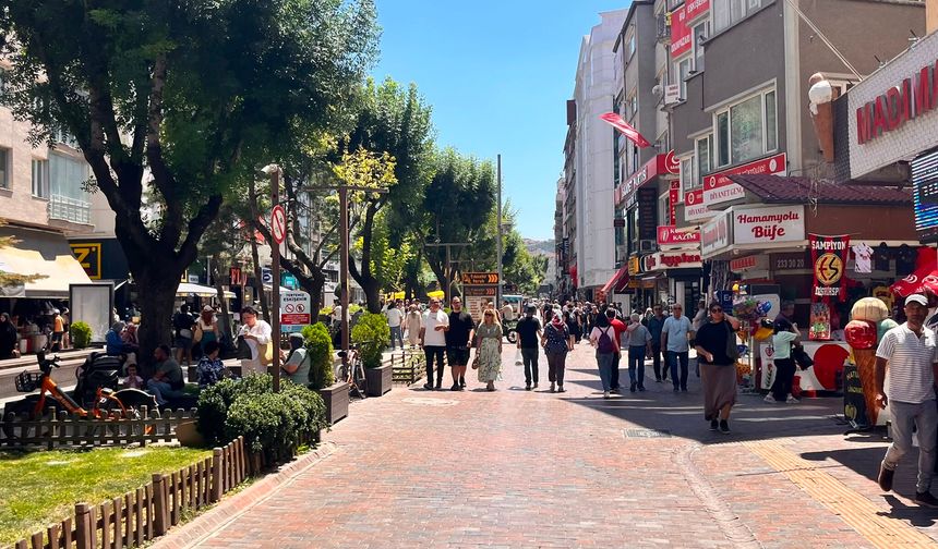 "Bu pazar seçim olsa hangi partiye oy verirsiniz" anketinde Eskişehir için çarpıcı sonuç