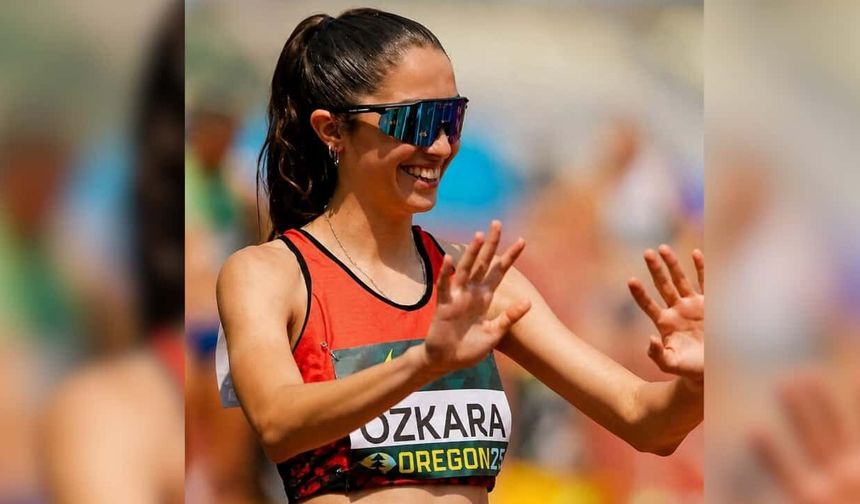 Eskişehirli milli sporcu, Dünya Şampiyonası'nda yarı finale yükseldi!