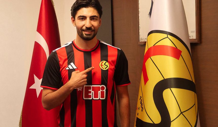 Eskişehirspor Emre Sarıkaya transferini duyurdu