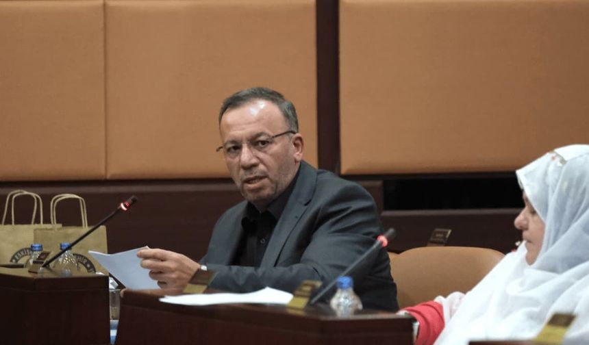 AK Parti’li Sivri’den 2027 yatırım programına eleştiri: “Taş üstüne taş koymada başarısız bir yıl”