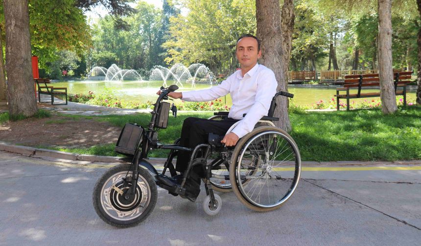 Anadolu Üniversitesi personeli 200 bin TL'lik aracı 15 bin TL'ye mal etti