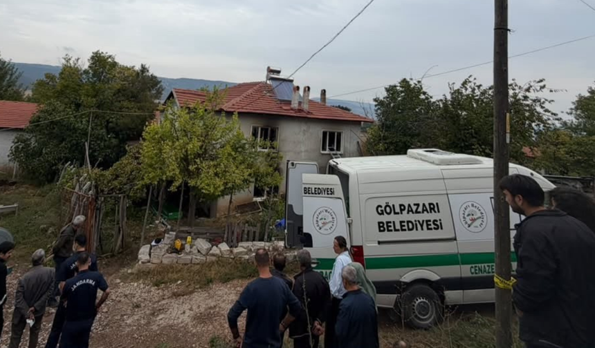 Ahşap ev alevlere teslim oldu: Baba-kız öldü