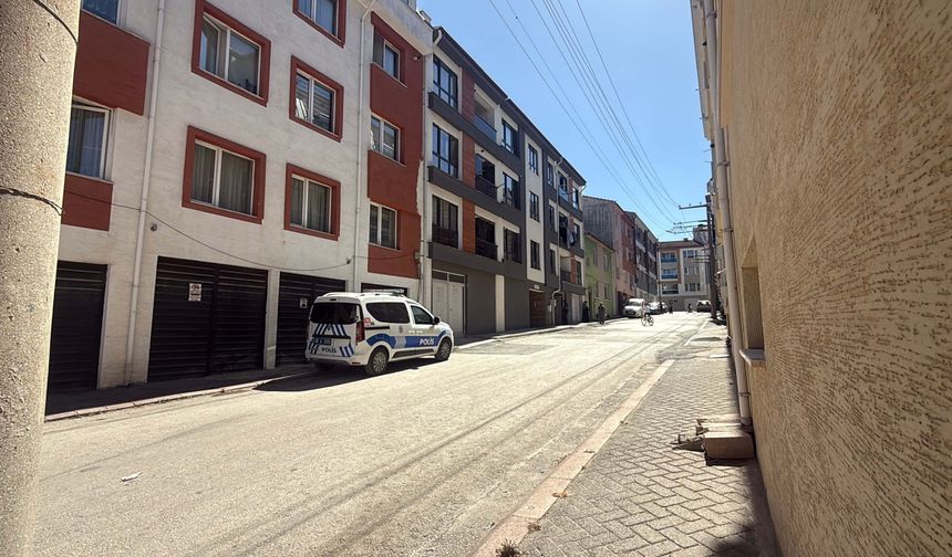 Eskişehir'de 4 yaşındaki çocuk üçüncü kattan düştü! Durumu kritik