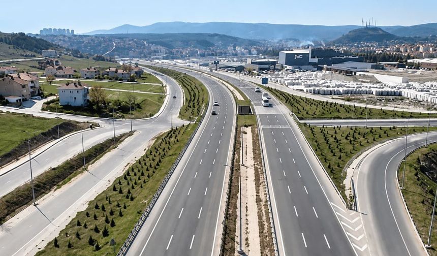 Bursa–Eskişehir yolu geçici olarak trafiğe kapatıldı!