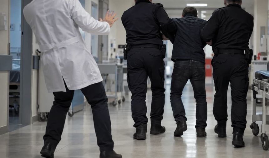 Devlet hastanesinde skandal olay: Psikolog olan eşiyle tartışan doktoru darp etti