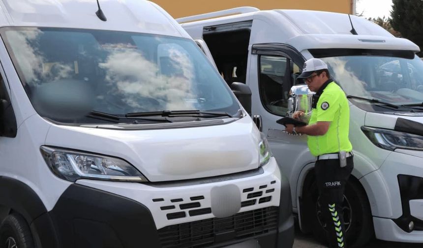 Eskişehir'de okul çevresinde yapılan denetimler devam ediyor