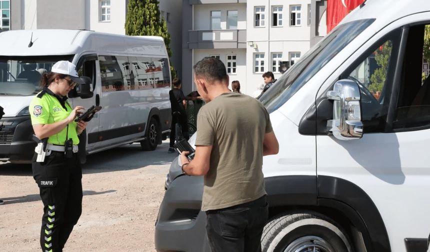 Eskişehir'de okul servisleri mercek altında! 46 araç tek tek kontrol edildi