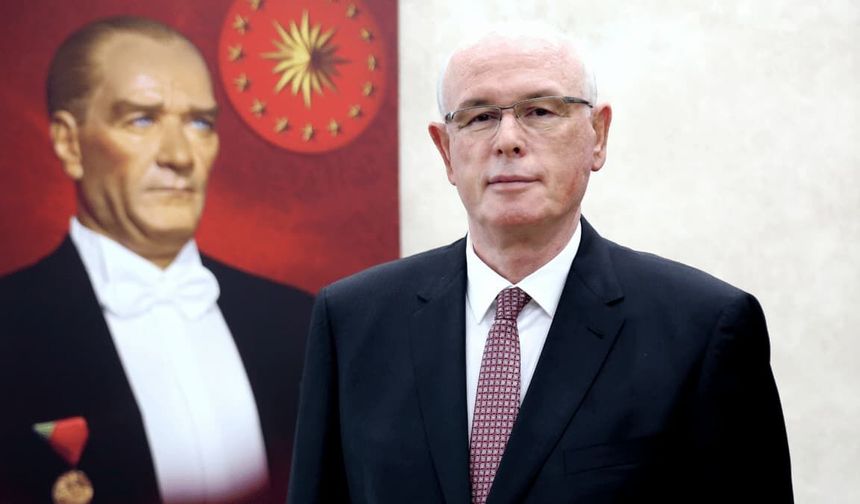 "Gazilerimiz, vatan sevgisini sözle değil, gerektiğinde canını ortaya koyarak göstermiş kahramanlarımızdır"