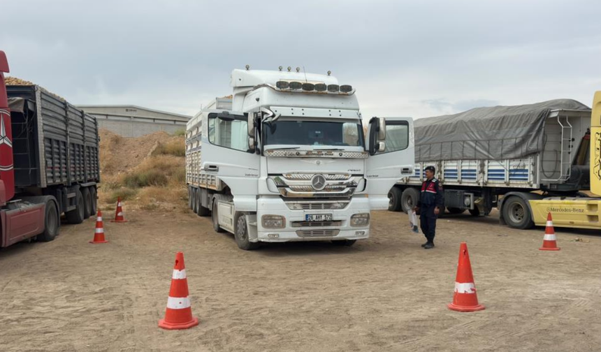 Emirdağ'da kullandığı tırın içinde ölü bulundu