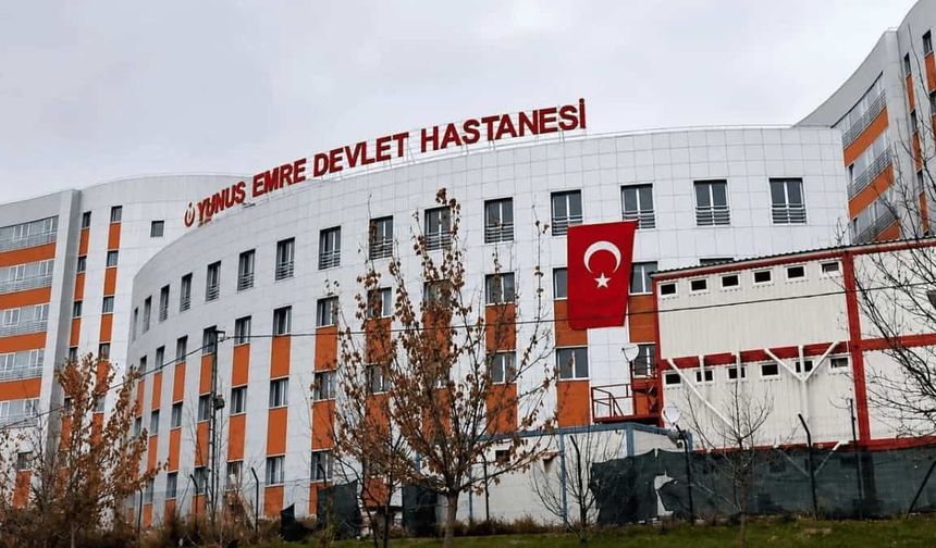 Yunus Emre Devlet Hastanesi kadrosunu üç başarılı hekimle daha güçlendirdi