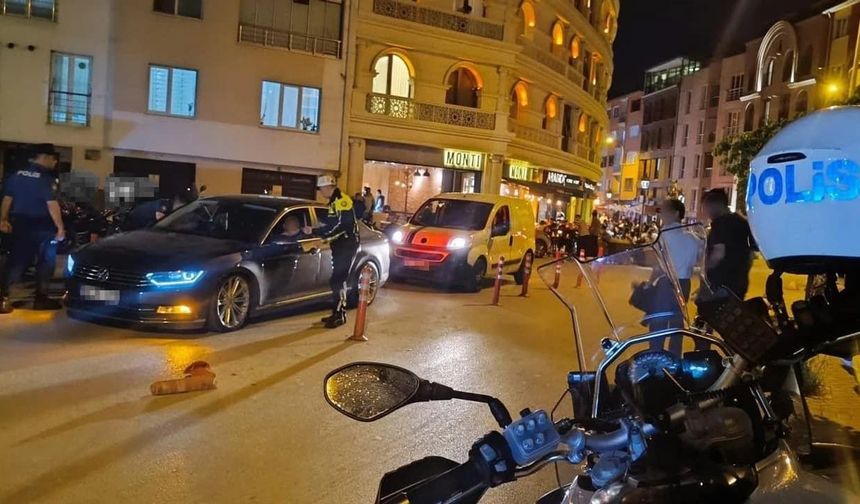 Eskişehirli esnaf Kafeler Caddesi'nin trafiğe kapatılmasını istiyor