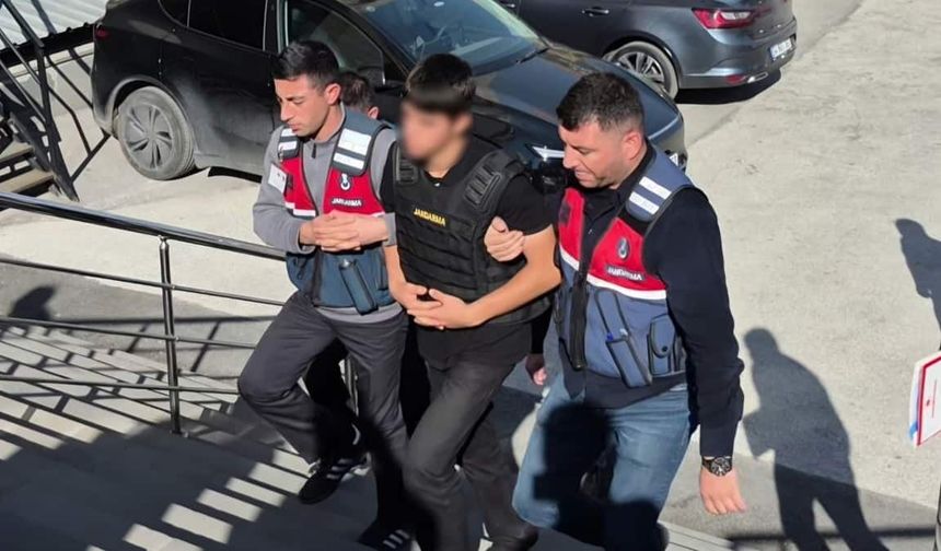 Eskişehir'de amcasını silahla öldürmüştü: 15 yaşındaki şüpheli adliyeye sevk edildi