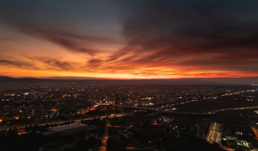 Eskişehir semalarında gün batımı manzarası mest etti