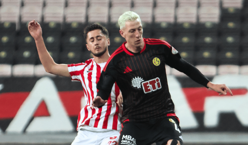 Eskişehirspor, Akşehir karşısında ilk yarıyı önde tamamladı