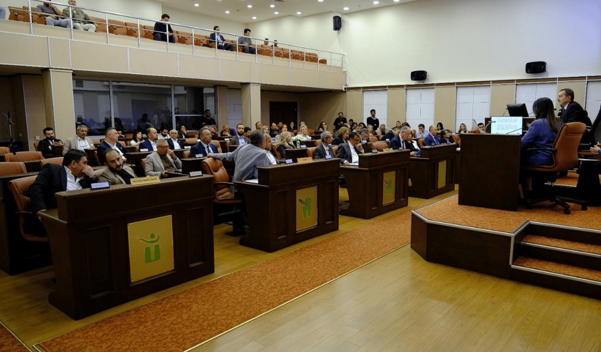 Tombakzade Parkı’nda plan değişikliği meclisten geçti: AK Parti’den “inşaat” itirazı