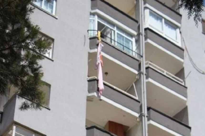 Eskişehir'de kadın hırsız çetesi kamerada: Apartmanlara dadandılar