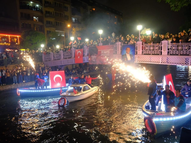 Eskişehir'de muhteşem 19 Mayıs kutlamaları