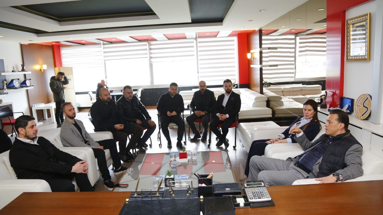 Sdf Ak Parti Adaylarından Eskişehirspor’a Ziyaret