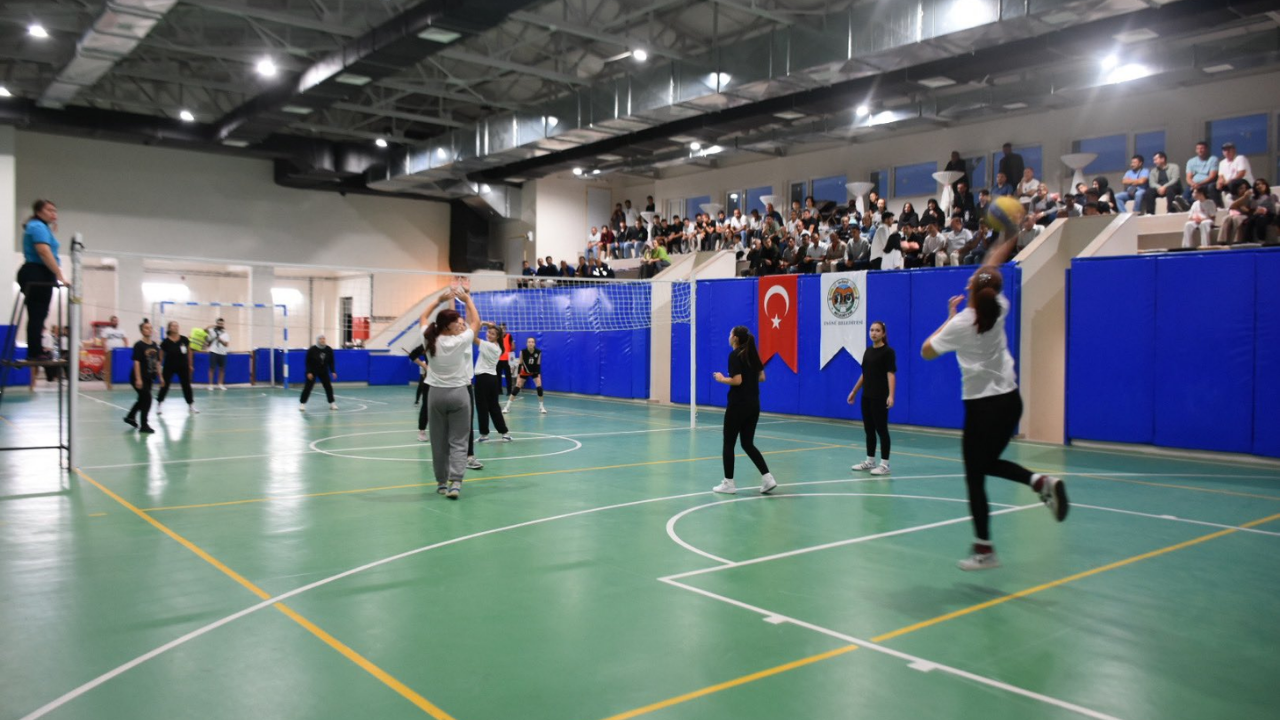 İnönü Belediyesi Voleybol (1)