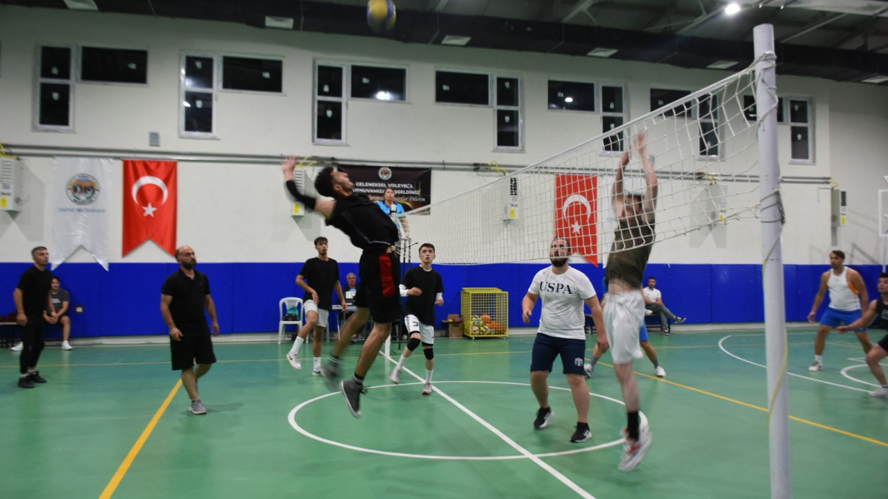 İnönü Belediyesi Voleybol