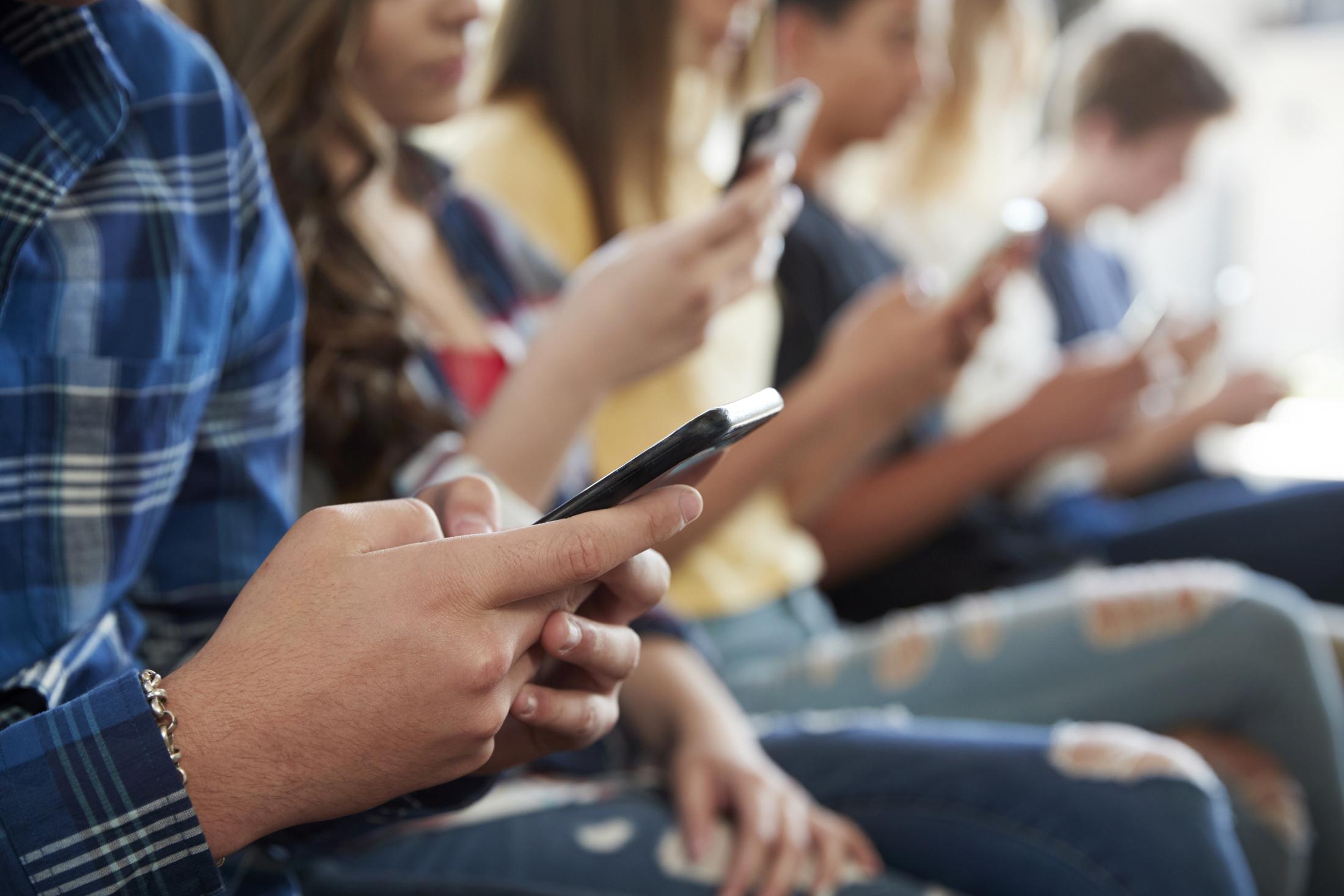 Radyasyon Sunan Telefonlar