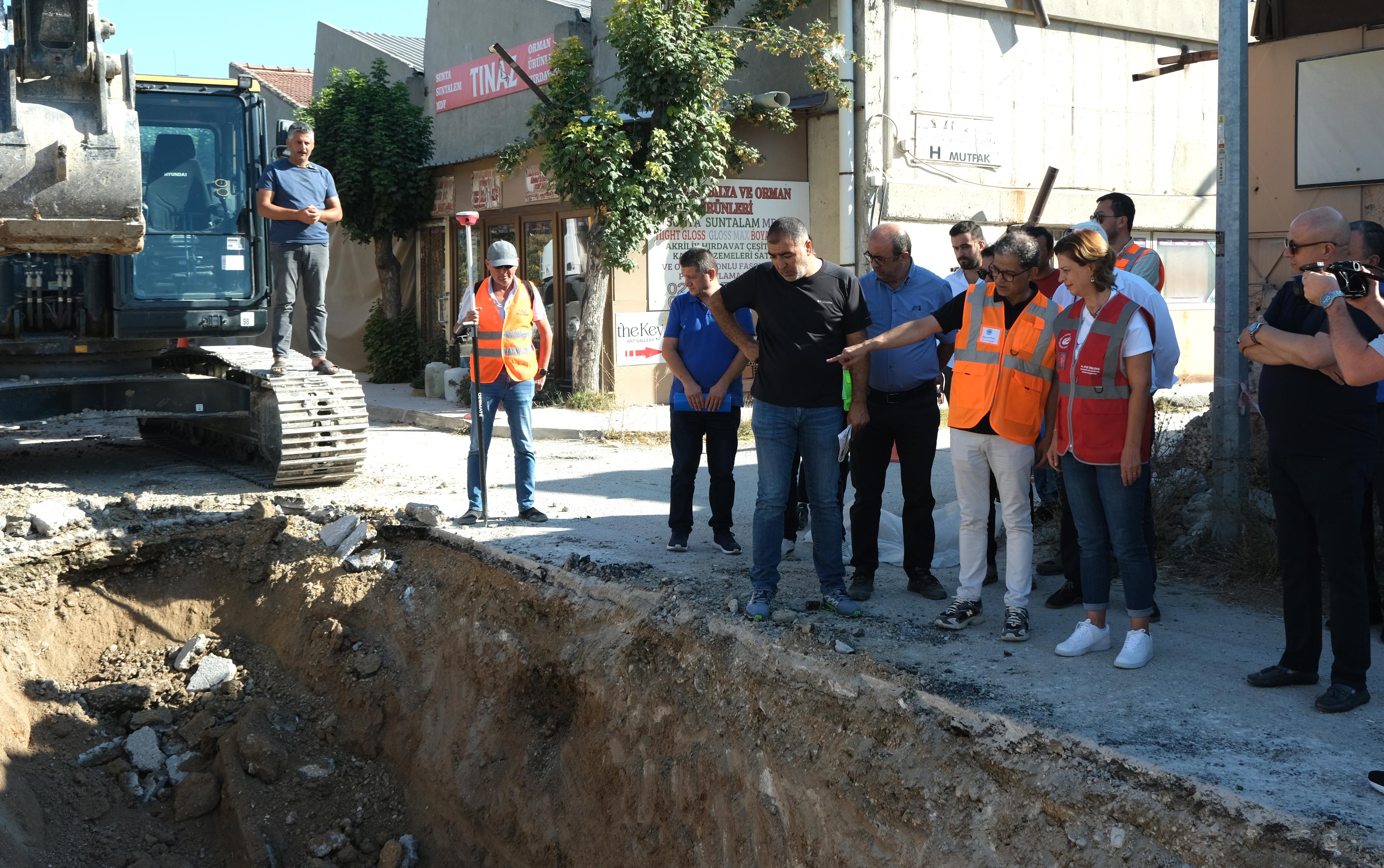 “Altyapi Yatirimlarimiza Ara Vermeden Devam Edi̇yoruz” (1)