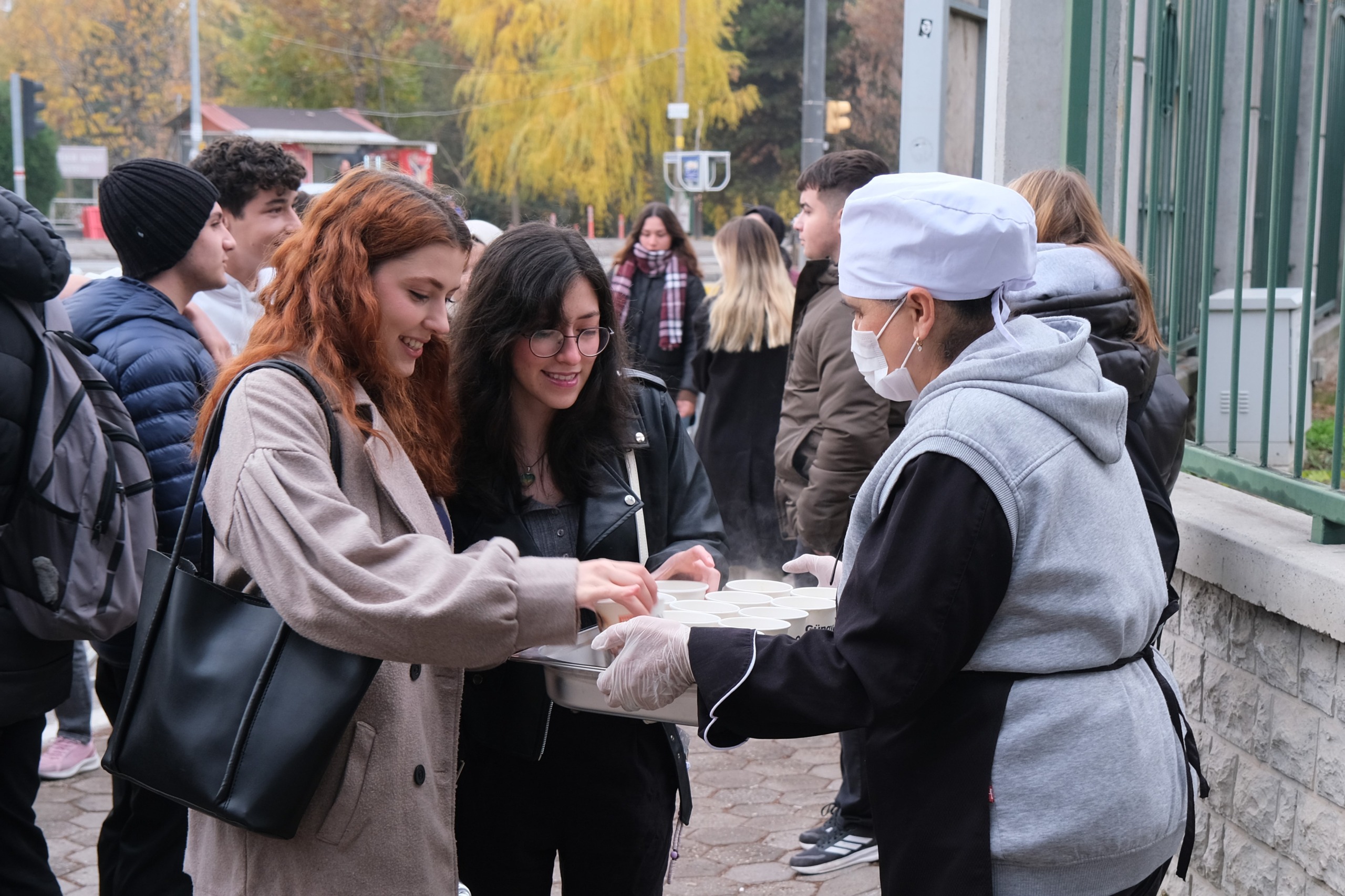 Büyükşehi̇r’den Gençler İçi̇n “Günaydin Çorbasi” (3)