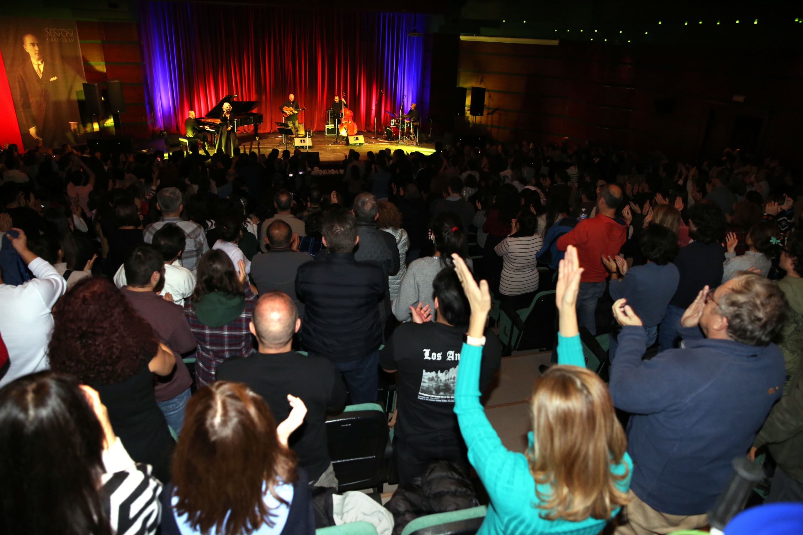 Caz Ve Oda Müzi̇ği̇ Konserleri̇ Tüm Hiziyla Devam Edi̇yor (6)