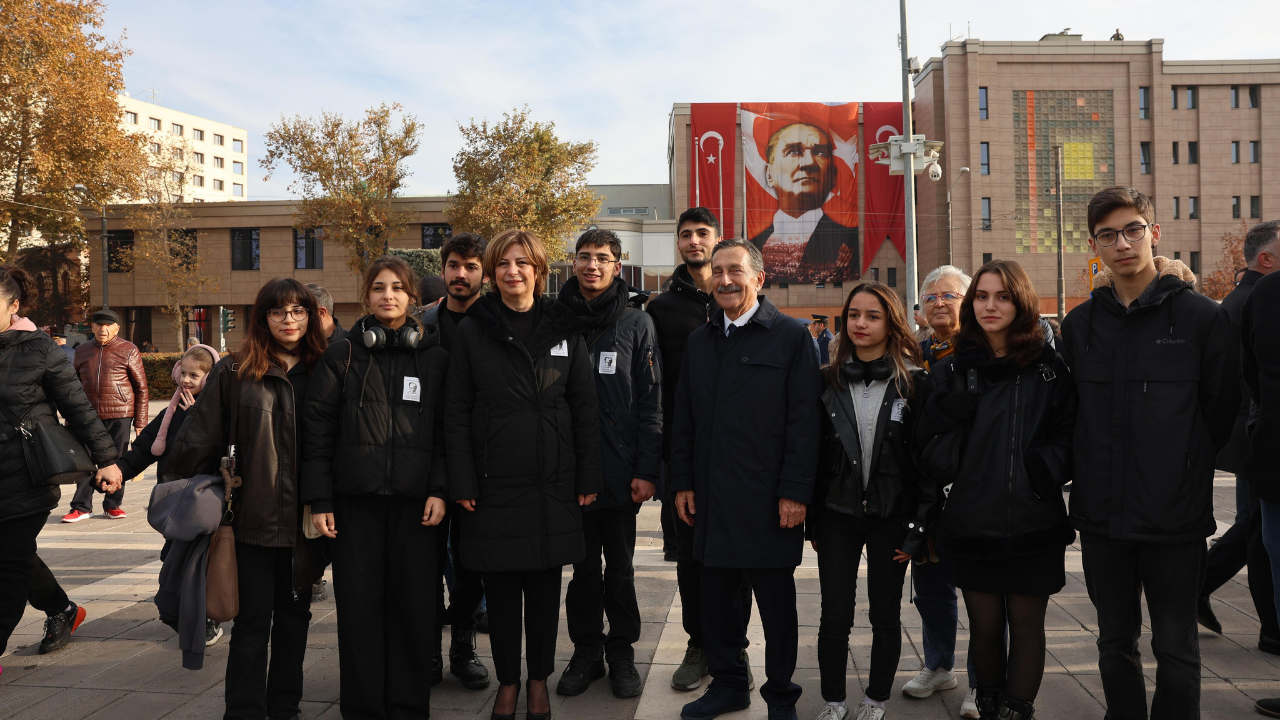 Eskişehir Ulu Önder Mustafa Kemal Atatürk'ü Unutmadı (2)