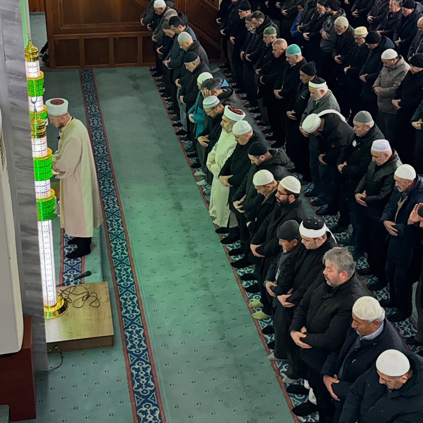 Eskişehir’de Öğrenciler Ve Vatandaşları Sabah Namazında Buluştu