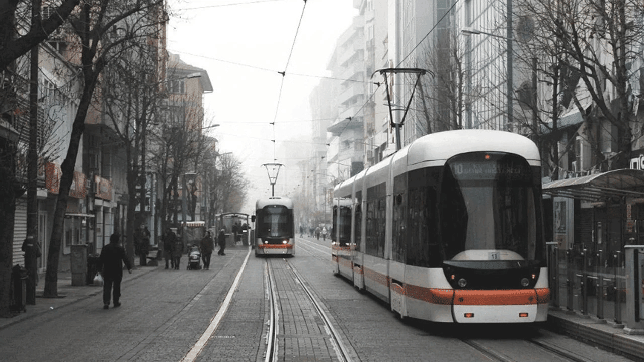 Eskişehir Stok Soğuk Hava Durumu Sisli Puslu