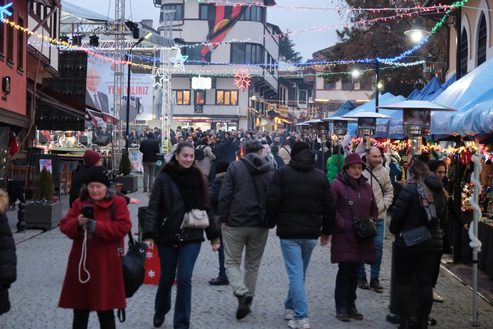 Odunpazarı’nda Yeni Yıl Coşkusu Başladı Yeni Yıl Pazarı Açıldı! (22)-1