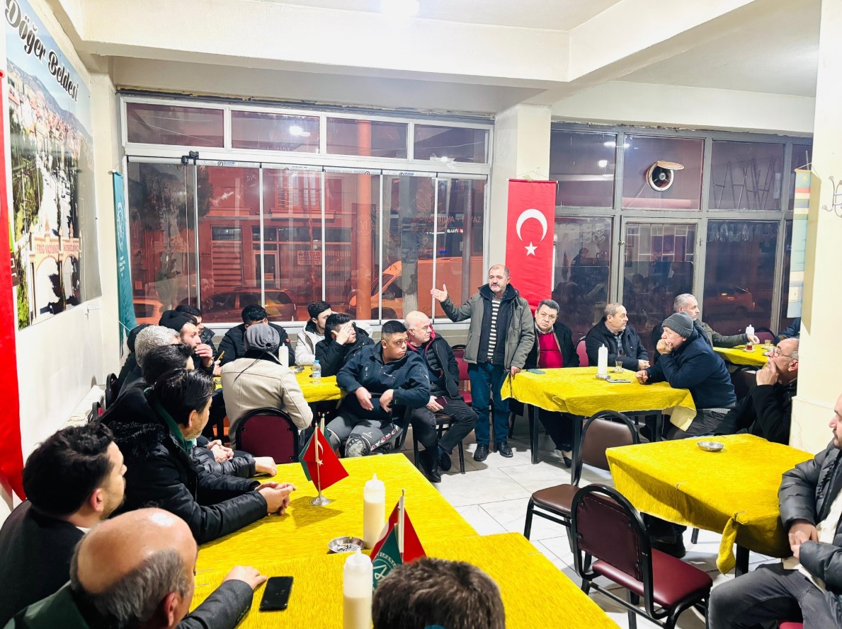 Ak Parti Tepebaşı Gençlik Kolları (1)